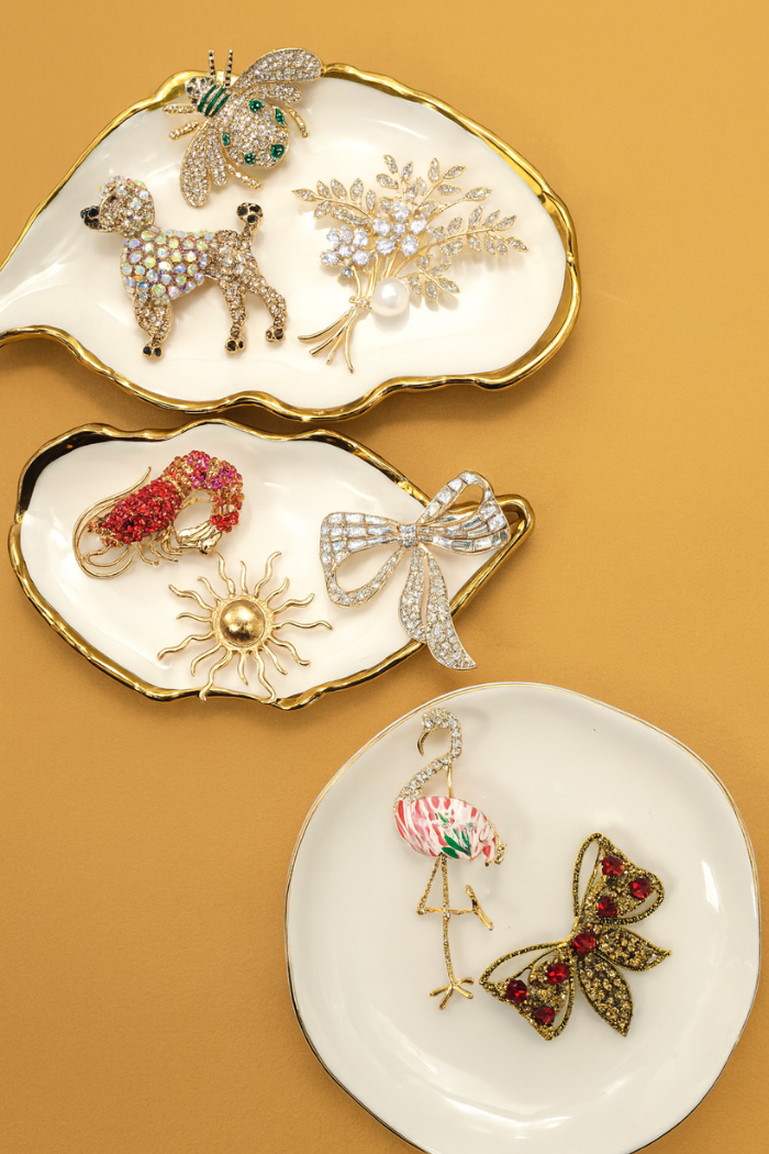 Josslyn Vintage Brooches Pins