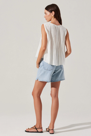 ASTR Lavanna Pleated Tie-Front Top