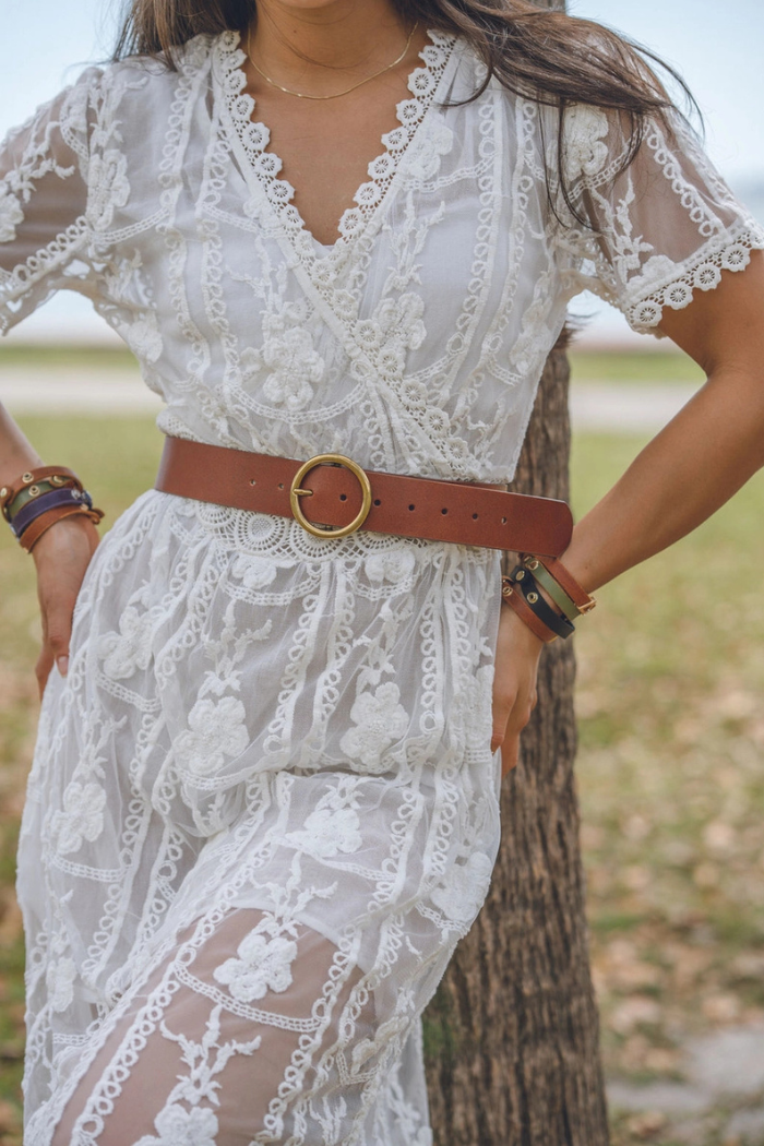 Most Wanted Wide Brass-Toned Circle Buckle Leather Belt - Tan