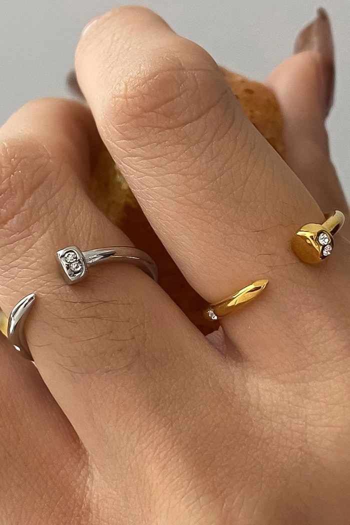 Flânerie by MAIQ Vexa 18K Gold Non-Tarnish Wrap Around Nail Ring - Gold & Silver