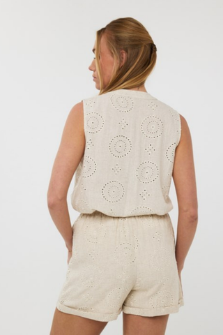EsQualo Sleeveless Linen Embroidered Blouse