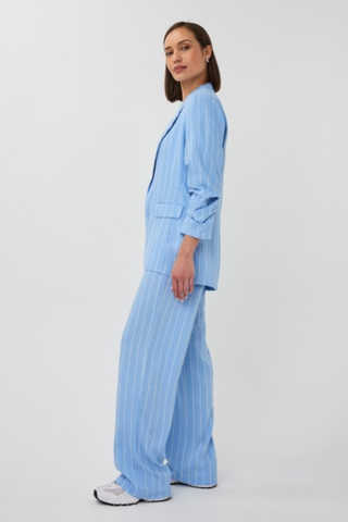 EsQualo SP2628002 Striped Linen Blazer  Woman wearing a light blue striped suit on a white background