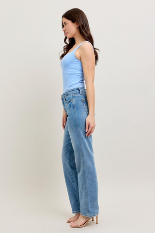 Judy Blue Mid Rise Tummy Control Vintage Wash Straight Leg Jeans 88943REG