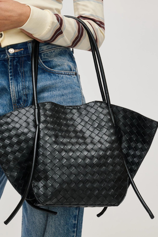 Caspien Woven Tote 38624W Urban Expressions