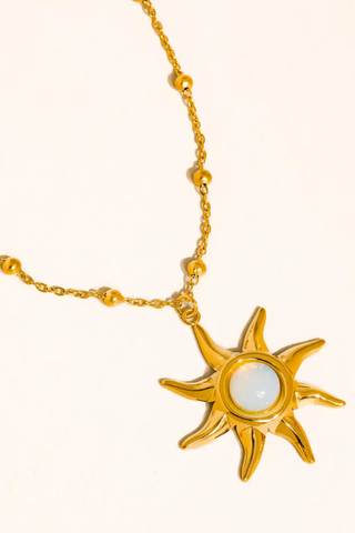 Flânerie Astoria Sun Pendant Chain Necklace