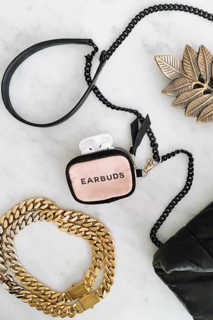 Earbuds/AirPods Case with Clasp