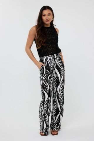 EsQualo Fancy Knit Top - Black