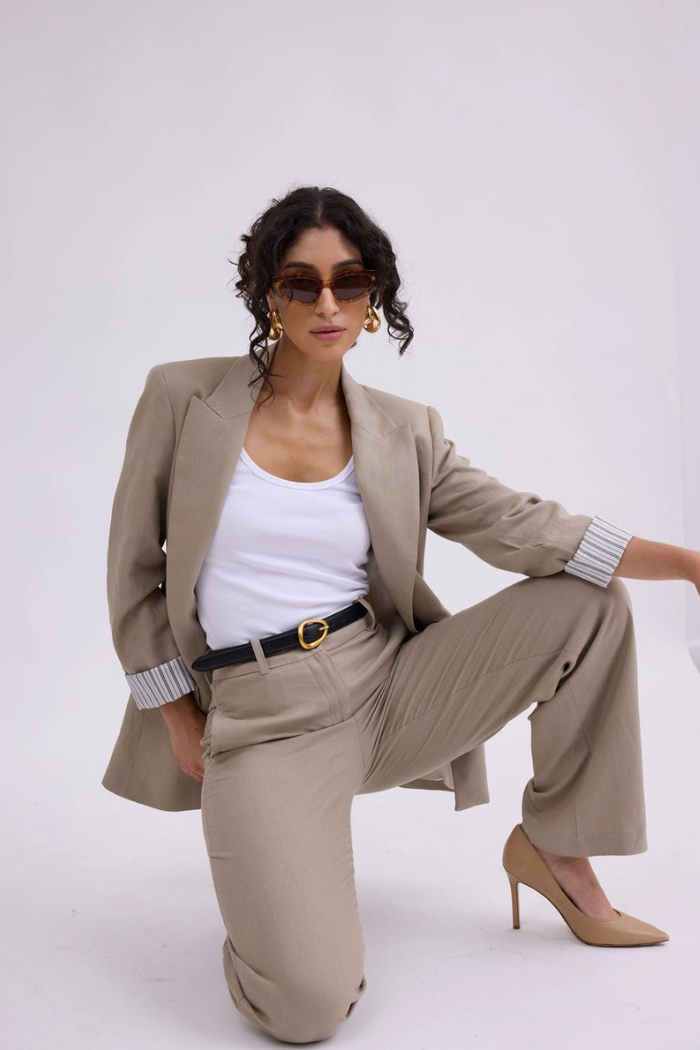 Most Wanted Basic Leather Belt with Asymmetrical Buckle - Black