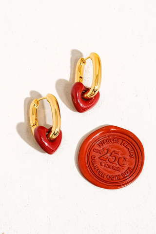Flânerie by MAIQ Lilou Red Heart Chain Earrings
