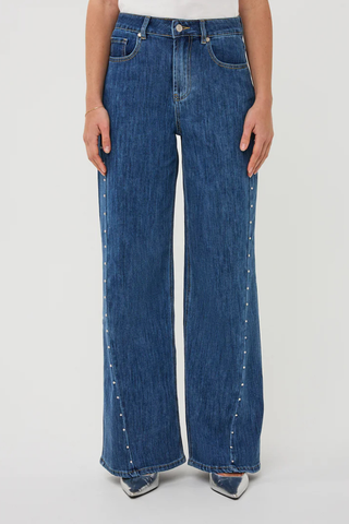  EsQualo SP2612018 Wide Fit Trouser Jeans with Studs Person wearing blue jeans on a white background
