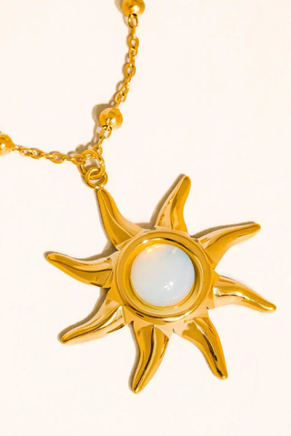 Flânerie Astoria Sun Pendant Chain Necklace