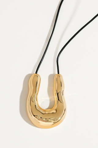 Flânerie by MAIQ Sable Horseshoe Western Necklace - Gold