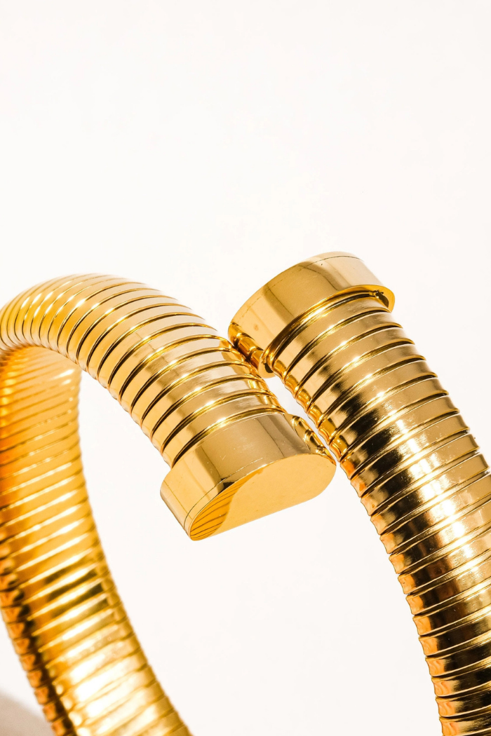 Flânerie by MAIQ Dehors 18K Gold Non-Tarnish Bold Bangle