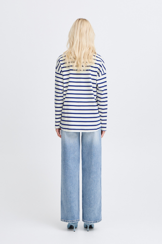 Person wearing a striped shirt and jeans from behind on a white background b young BYRamsi Pullover