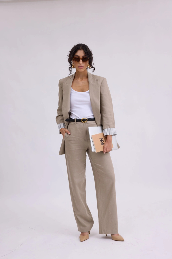 Most Wanted Basic Leather Belt with Asymmetrical Buckle - Black