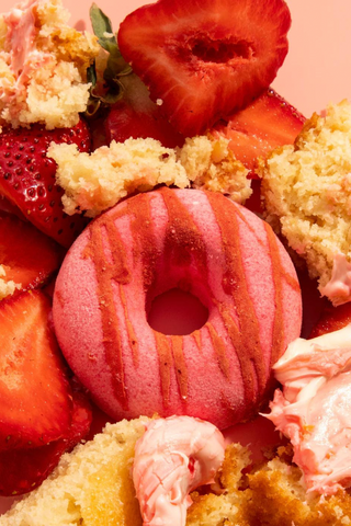 NCLA Beauty Strawberry Cupcake Bath Treats