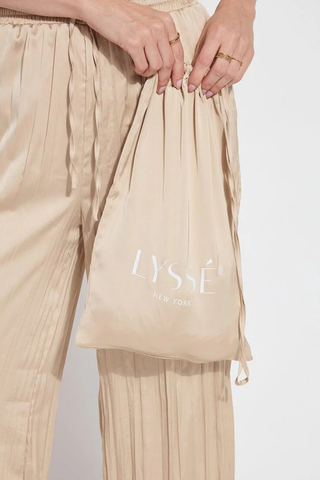 Lyssé The Packable Pleated Palazzo Pant
