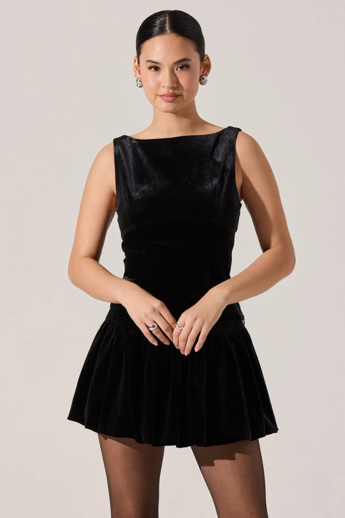 ASTR Jinnie Velvet Boat Neck Top ACT19036