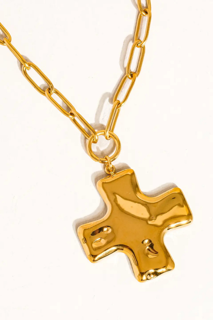 Bari 18K Non-Tarnish Cross Chain Necklace Flânerie by MAIQ