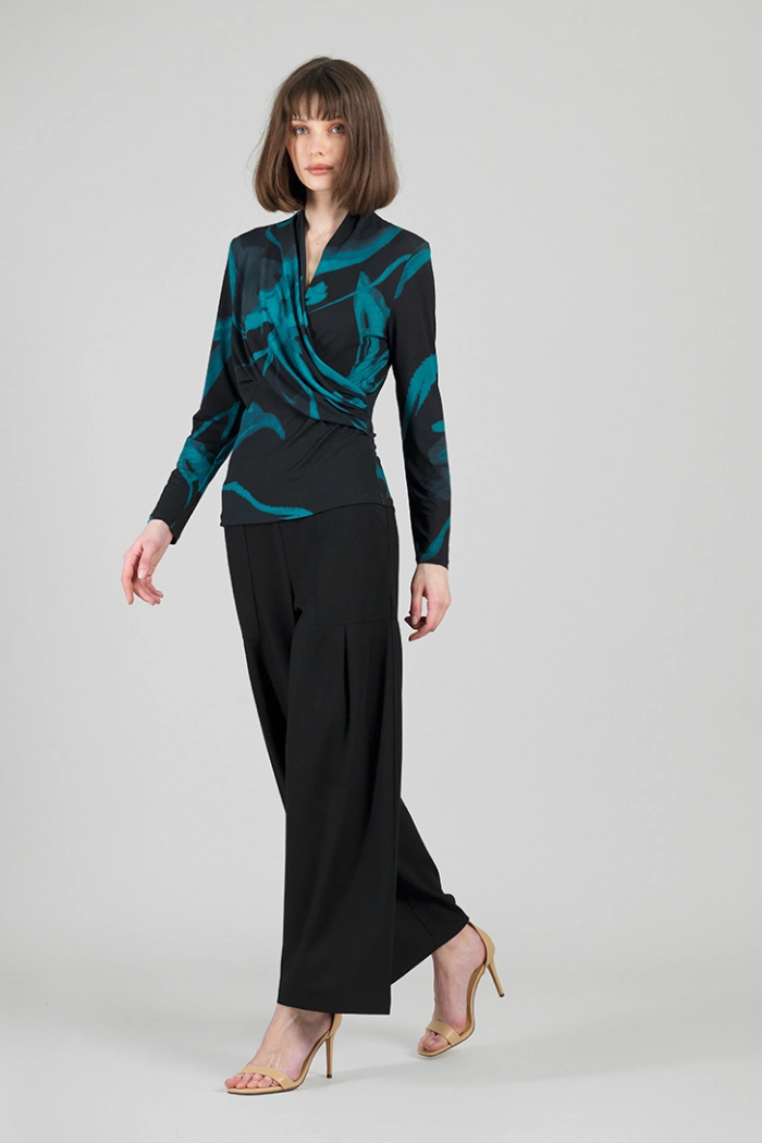 Clara Sunwoo Floral Print Draped V-Neck Ruched Soft Knit Top T414P4