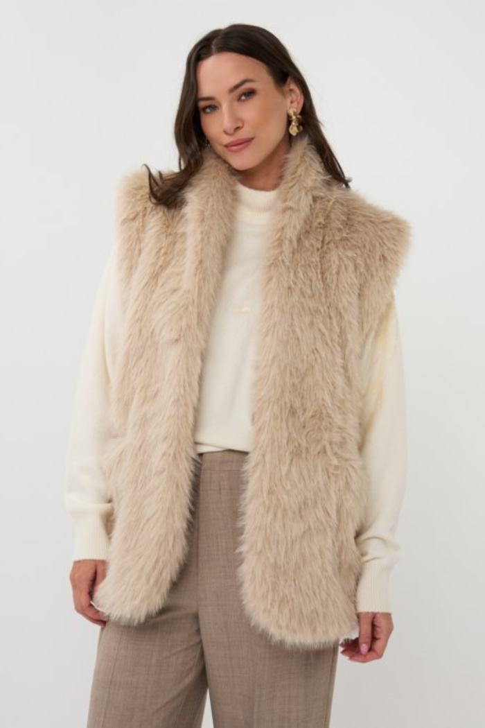 EsQualo Faux Fur Vest F2437505