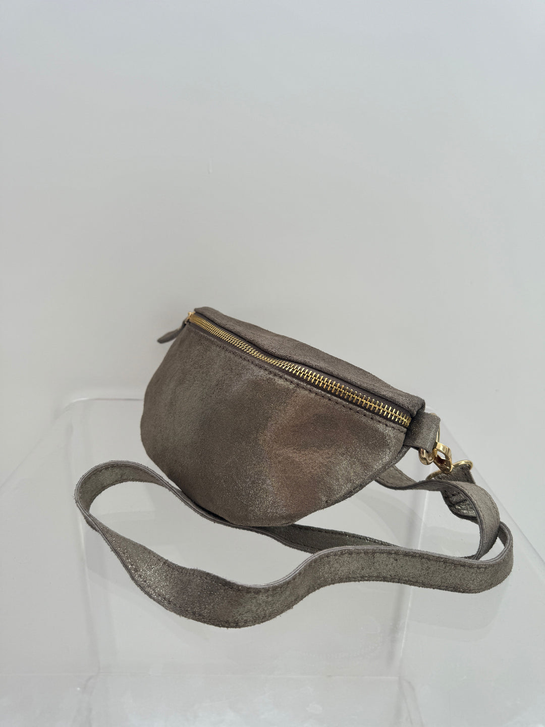 Shelly Glam Crossbody