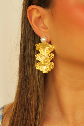 Pearl Isle Earring