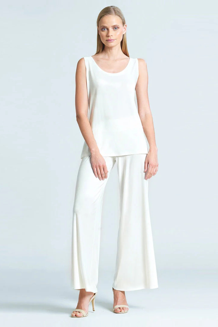 Signature Wrinkle-Free Mid-Length Scoop Neck Tank – Classic White