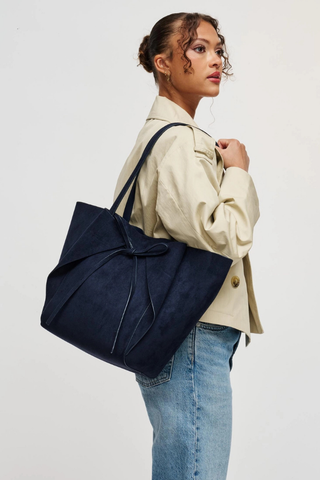 Soren Tote - Midnight 63642 Urban Expressions