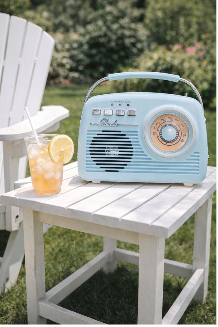 Multi-Function Bluetooth Retro Speaker