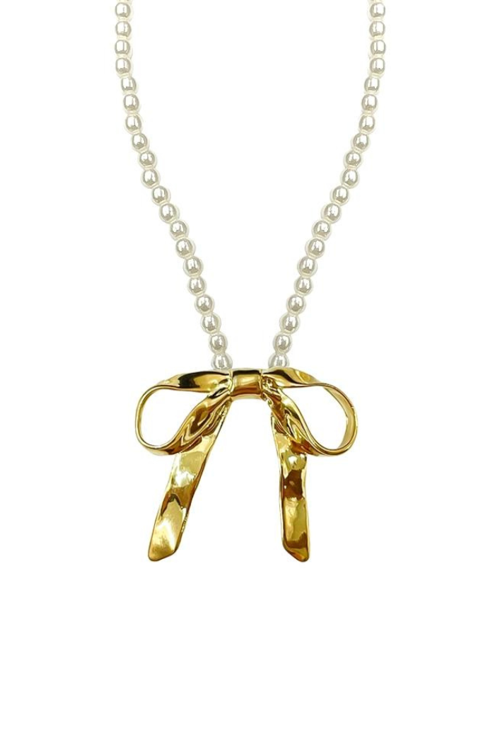 Bow Pendant Pearl Necklace