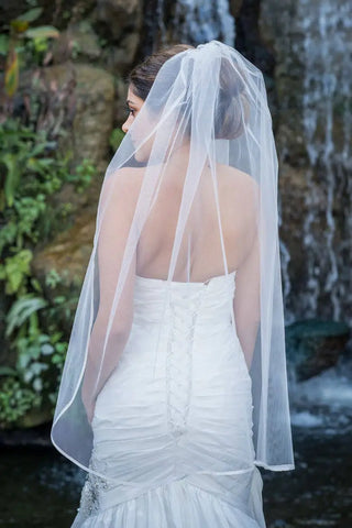 Fingertip Wedding Veil With Satin Trim