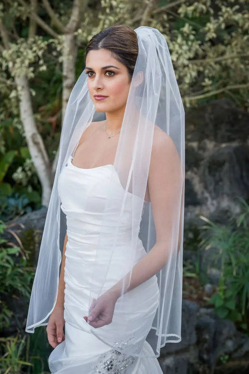 Fingertip Wedding Veil With Satin Trim