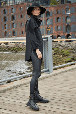Lysse Schiffer Button Down