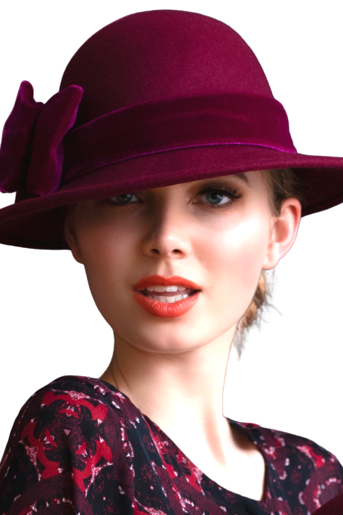 Ruby wool and velvet bow and band hat