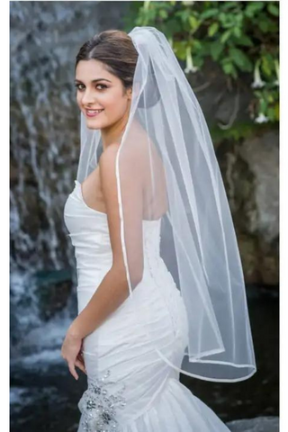 Light Ivory Finger tip veil with satin edge